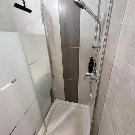 Apartamento Centre Rer A Paris 20 Min Noisy-le-Grand